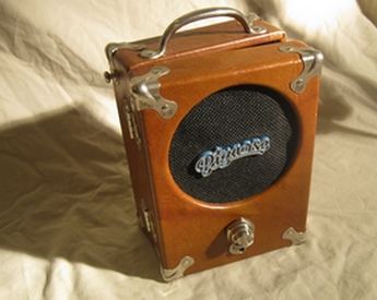 Pignose 7-100 portable amplifier